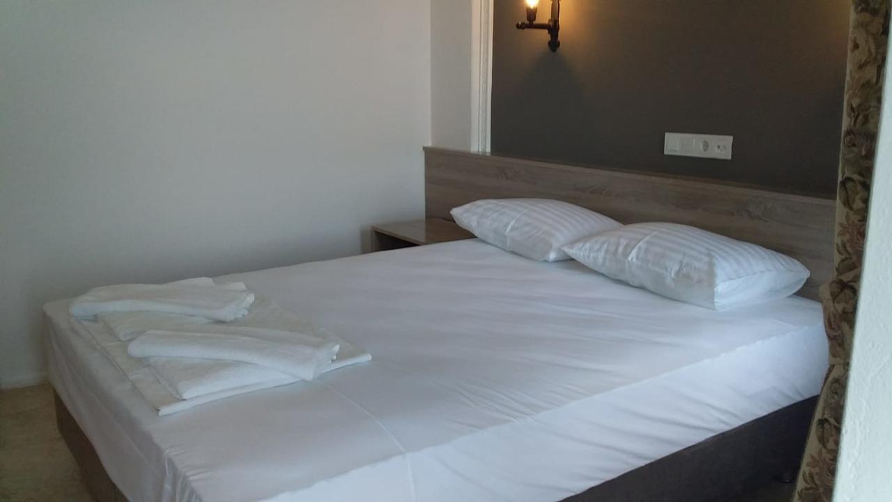 Hotel Leon Foça Ngoại thất bức ảnh