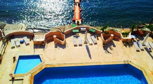 Hotel Leon Foça Ngoại thất bức ảnh