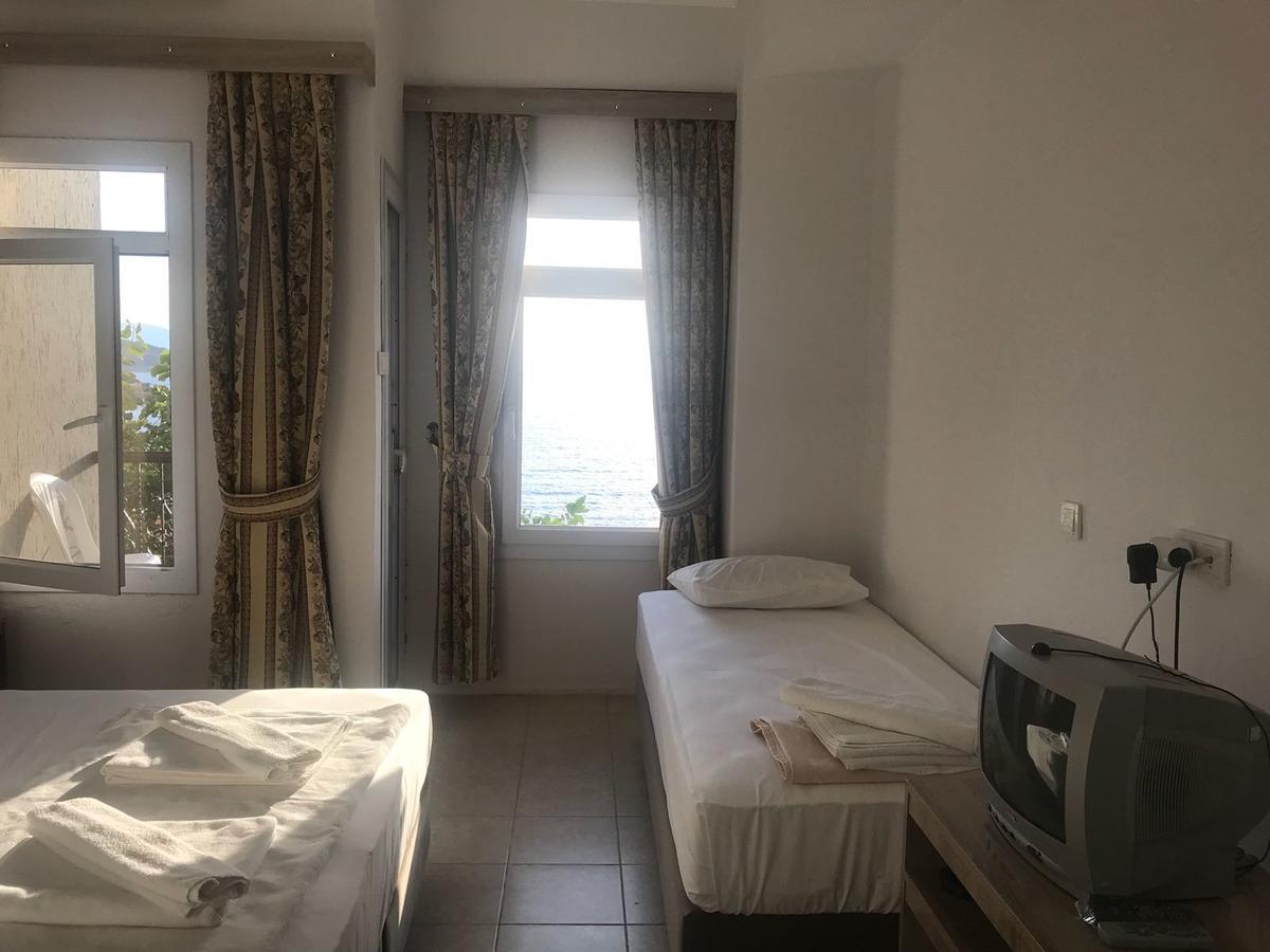 Hotel Leon Foça Ngoại thất bức ảnh
