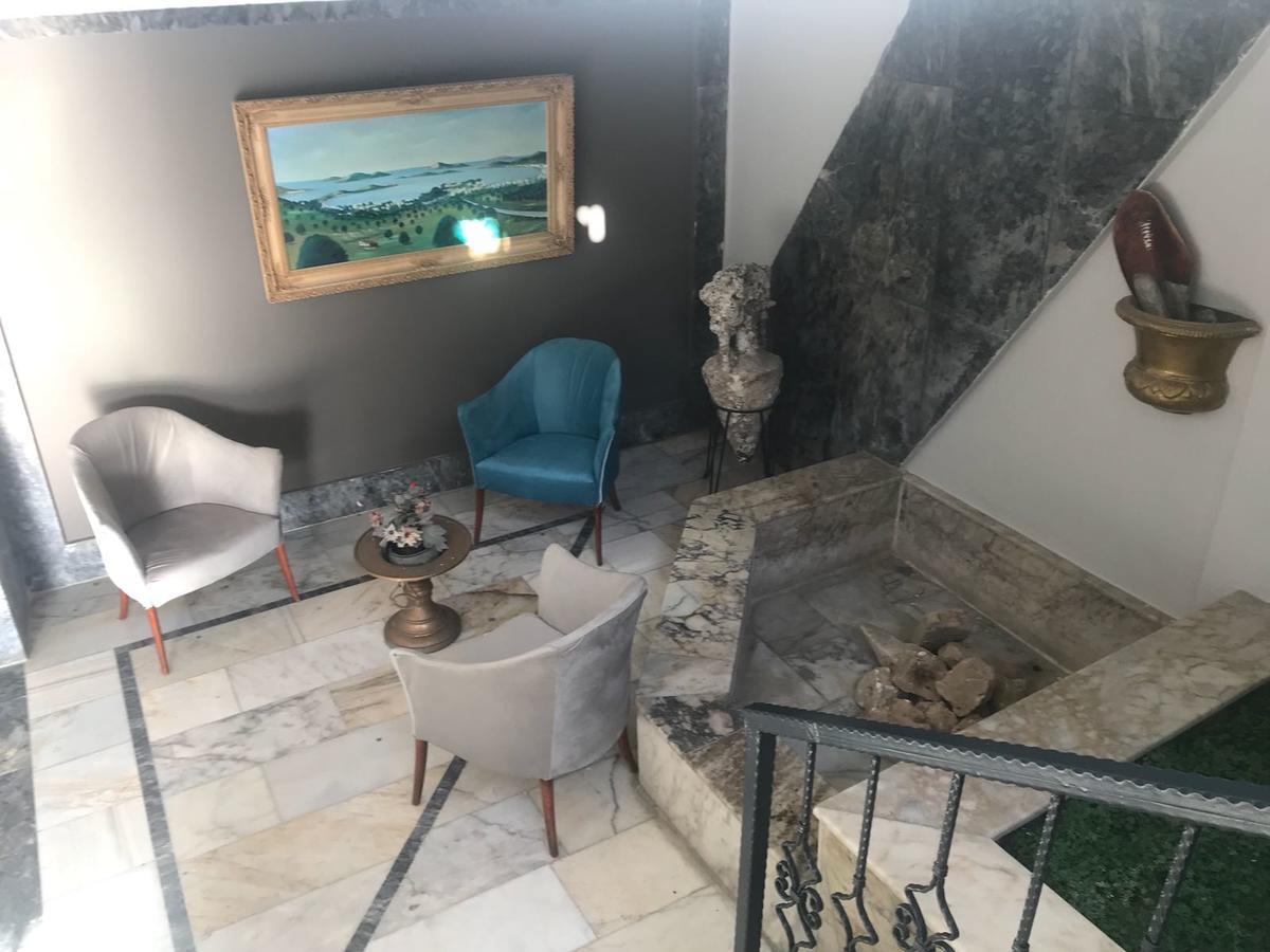 Hotel Leon Foça Ngoại thất bức ảnh