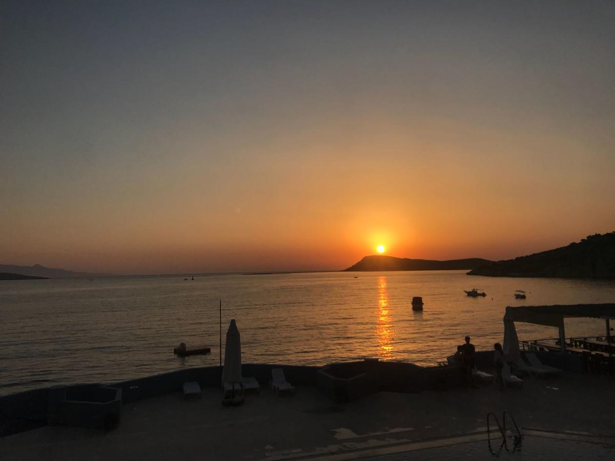 Hotel Leon Foça Ngoại thất bức ảnh